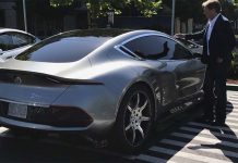Apple et Fisker, vers un accord en vue d'intégrer le système de conduite autonome ?