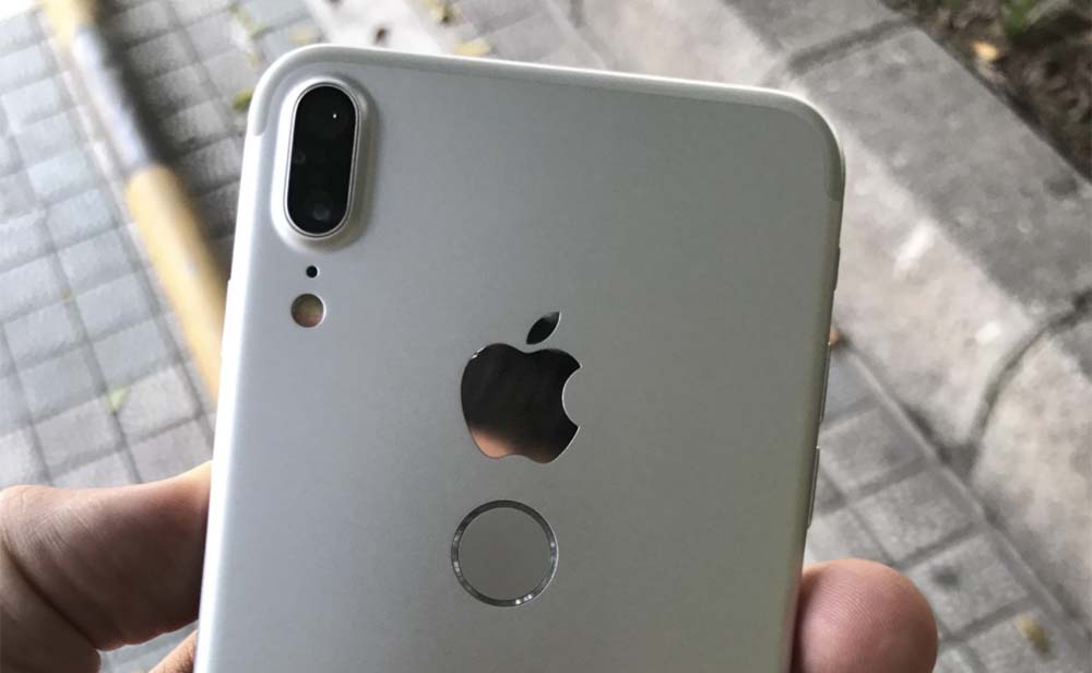 L'iPhone 8 a encore eu droit à son clone après celui de la fin mai, où cette fois, les photos montrent une prise en main de l'appareil.