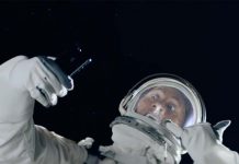 Apple publie trois nouvelles publicités avec The Rock en vedette