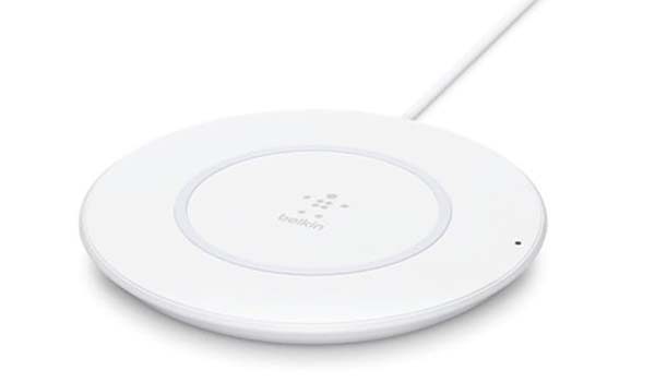 En attendant l'AirPower, Belkin et Mophie présentent leur chargeur sans fil