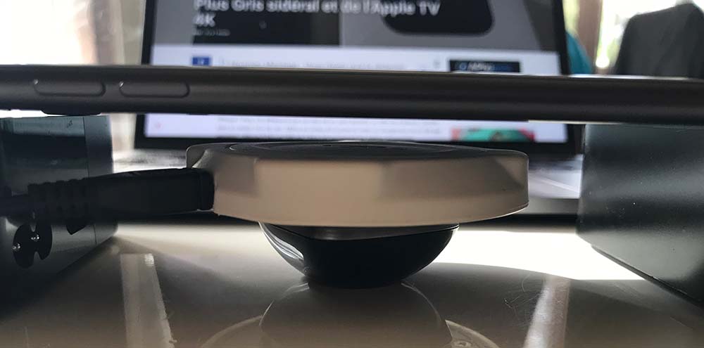 iPhone 8 Plus : la recharge sans fil fonctionne bien avec des docks tiers