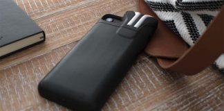 PodCast - la coque qui recharge à la fois l'iPhone et les AirPods