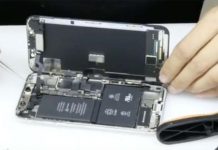 Démontage iPhone X : une double batterie en L et une carte mère plus petite