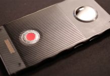 Le RED Hydrogen One a droit au SoC Snapdragon 835 et à 6 Go de RAM