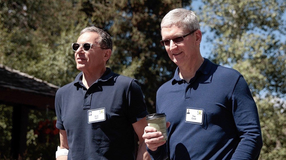 Bob-Iger-tim-cook
