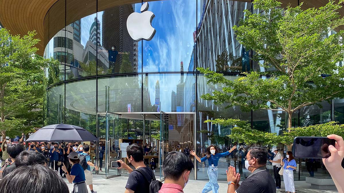 Apple-Central-World-bangkok