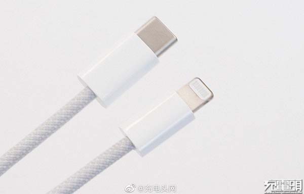 iPhone 12 - câble USB-C tressé