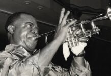 Apple annonce le documentaire « Black & Blues: The Colorful Ballad of Louis Armstrong » black blues the colorful ballad of louis armstrong