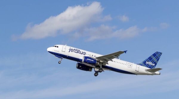 JetBlue, iPad Pro M1