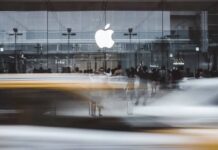 apple store protestations csam