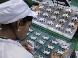 Apple bloque une usine Foxconn en Inde après des manifestations de employés usine foxconn inde d21