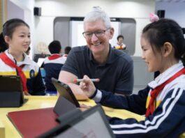 Tim Cook en Chine après des inquiétudes concernant les ventes d’iPhone 15 tim cook chine o23