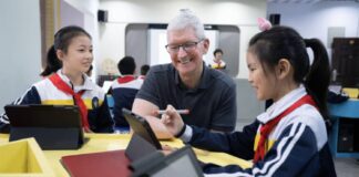 tim cook chine o23