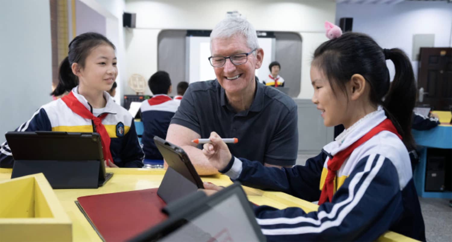 tim cook chine o23