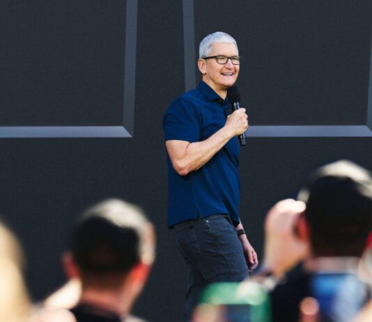 tim cook wwdc2022.jpeg