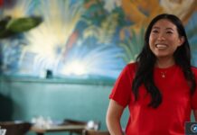 apple devoile the unlikely cook with awkwafina nouvelle serie culinaire