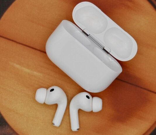 apple franchit cap developpement airpods dotes cameras