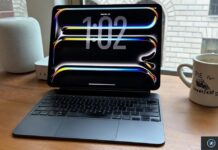 iPad Apple avec clavier sur un bureau