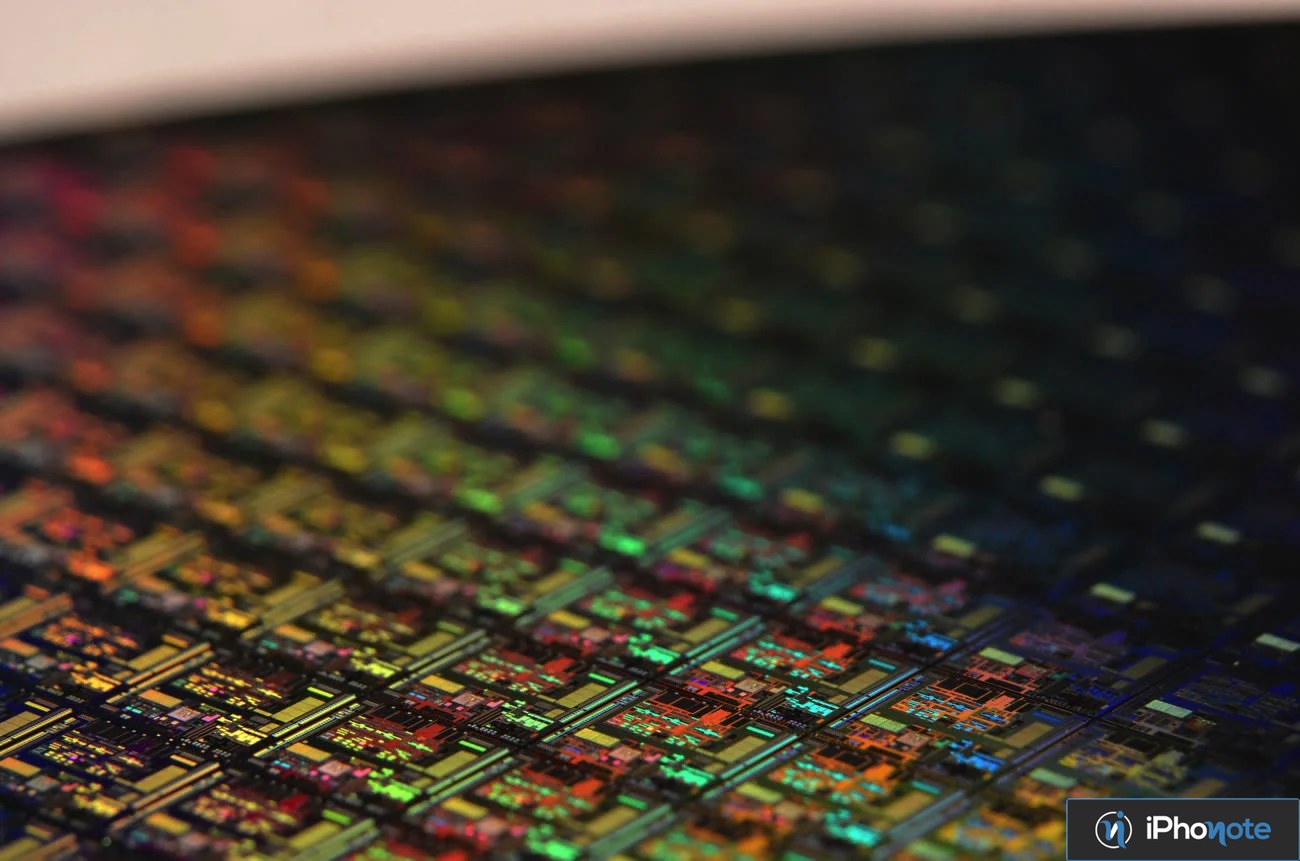 Plaquette de puces électroniques multicolores