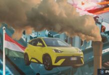 La Hongrie menace de fermer des usines de batteries après des cas de pollution Voiture électrique et fumée industrielle avec drapeau hongrois