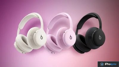 Trois casques Beats 360 présentés en blanc, rose et noir