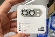 Pièce présumée d’iPhone argenté montrant un module photo sous emballage