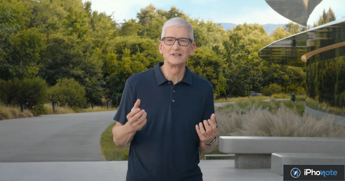 Tim Cook s’exprime devant le siège d’Apple à Cupertino